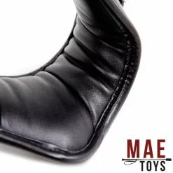 MAE-Toys Zwart Imitatie Lederen Anatomisch Gevormde Collar 13 MAE-Toys Zwart Imitatie Lederen Anatomisch Gevormde Collar -Bondage - Boeien Verkoopwinkel mae sm 011 mae toys black pu leather padded collar with leash 28059 6