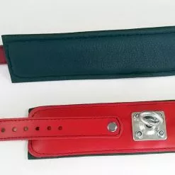 Saxos BDSM Toys Gepolsterde Rood Lederen Polsboeien Met Stevige Roterende O-ring By Saxos -Bondage - Boeien Verkoopwinkel os 0100 2r p padded red leather wristcuff with strong rotating ring 19212 1