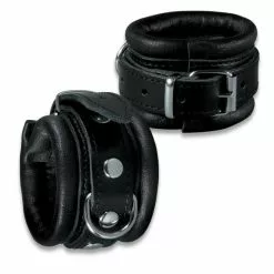 Saxos BDSM Toys Lederen Zwart Gevoerde Hals- Pols- En Voetboeienset Van Saxos 11 Saxos BDSM Toys Lederen Zwart Gevoerde Hals- Pols- En Voetboeienset Van Saxos -Bondage - Boeien Verkoopwinkel os 0100 2s handfesseln 3